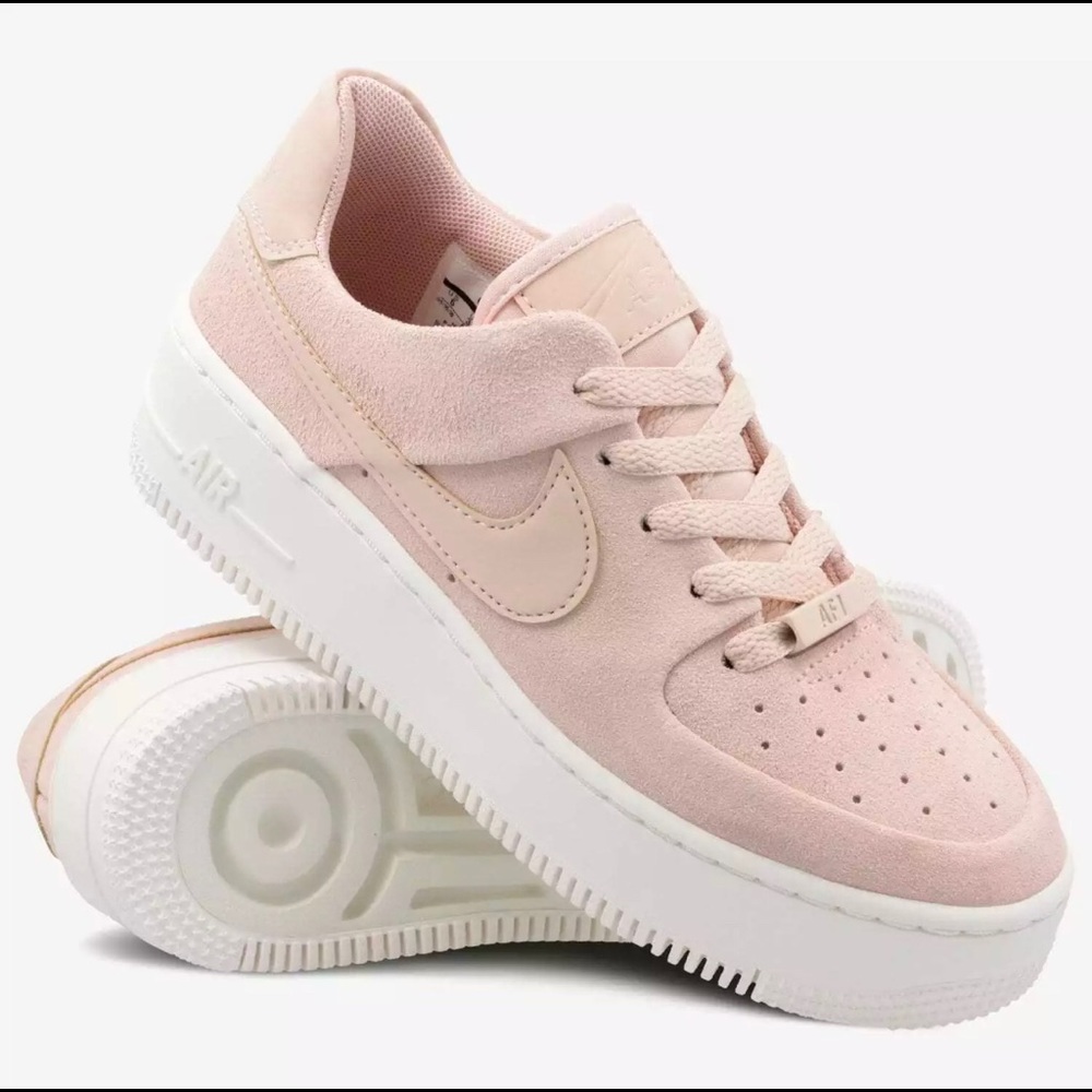 Women’s Air Force 1 Sage Low Particle Beige